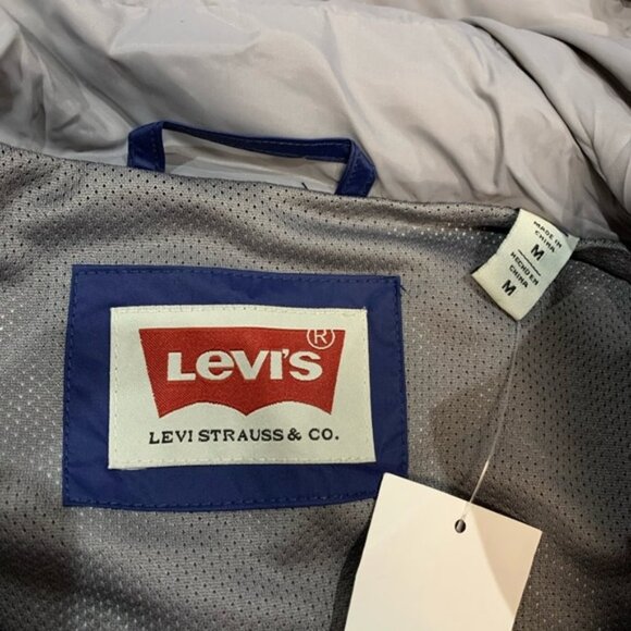 Levi's Men Four Pocket Hooded Military Rain Jacket - Picture 4 of 7